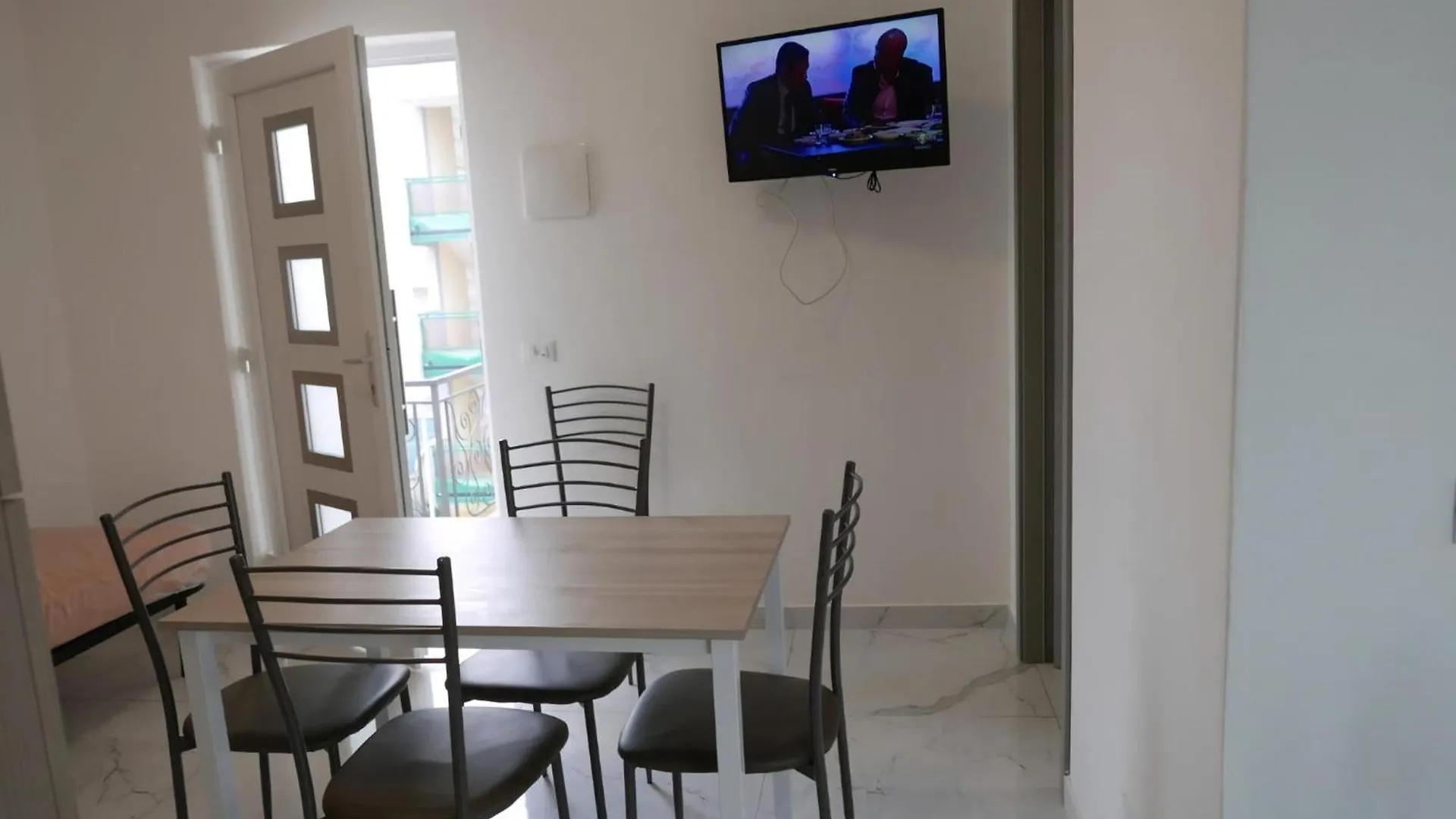 Familienfreundliche Wohnung, Nur 250M Vom Meer Bibione Apartment